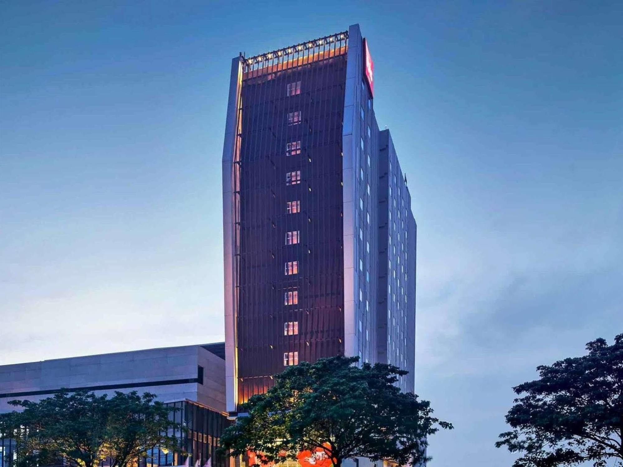 Ibis Gading Серпонґ Екстер'єр фото